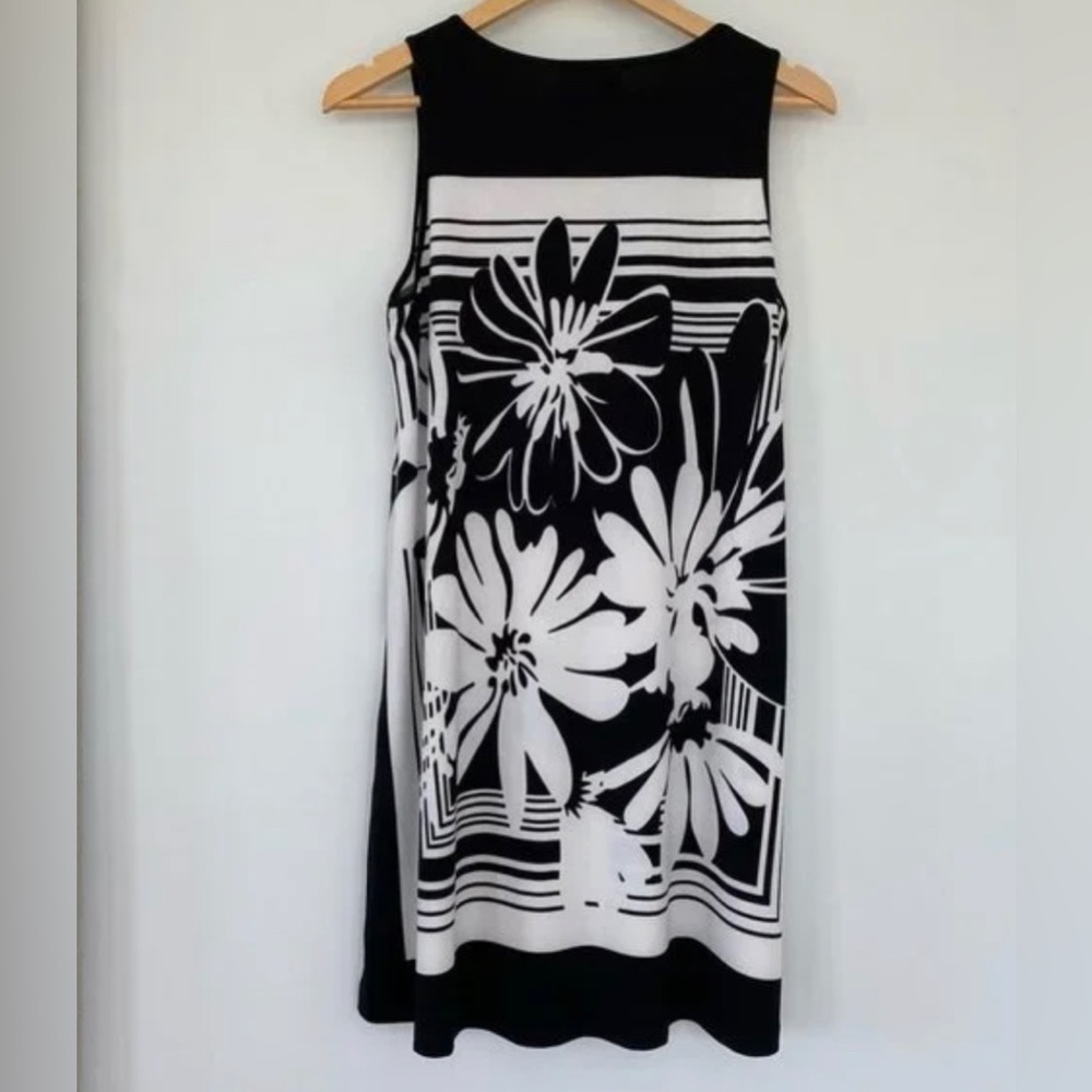 Papillon B&W Summer Bold Black White Floral Print Knit Midi Dress Medium